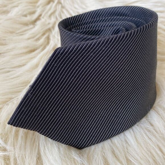 Michael Kors 100% Silk Tie New: perfect gift in Nordstrom box - Picture 2 of 5